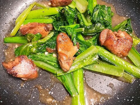 鶏レバーと青菜のにんにく中華炒め